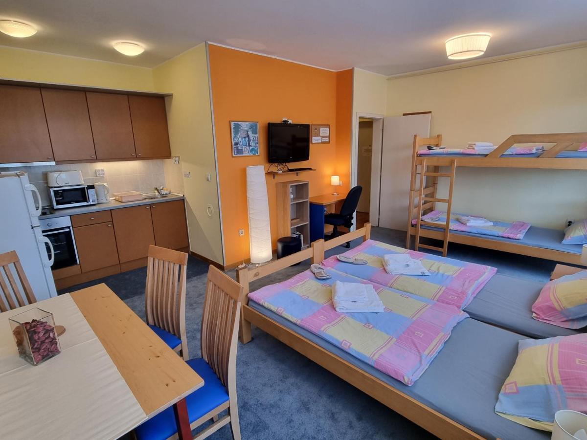 בלגרד Spirit Hostel And Apartments מראה חיצוני תמונה