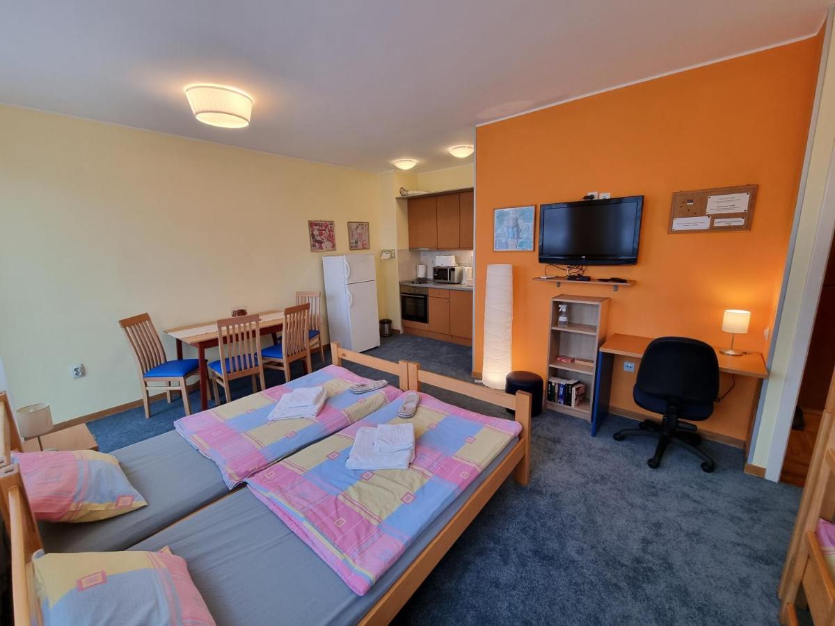 בלגרד Spirit Hostel And Apartments מראה חיצוני תמונה