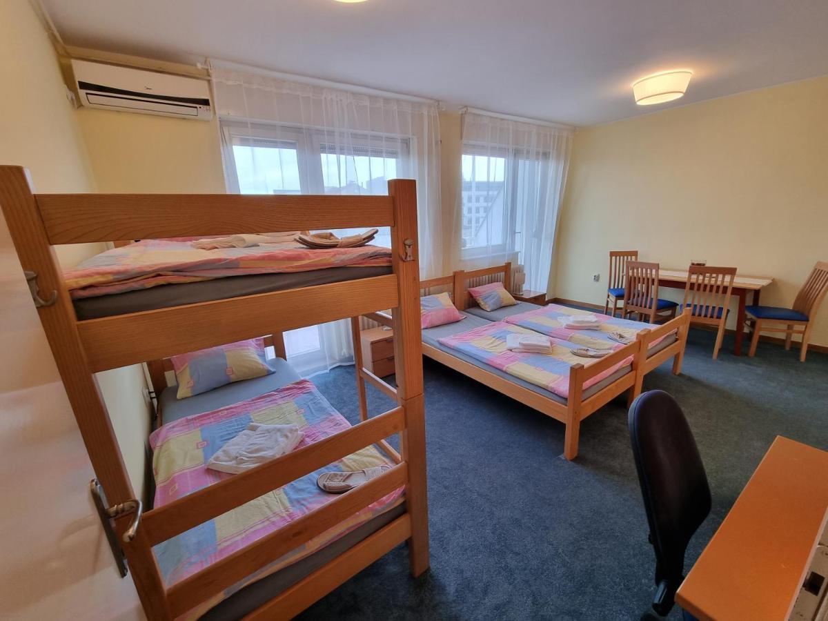 בלגרד Spirit Hostel And Apartments מראה חיצוני תמונה
