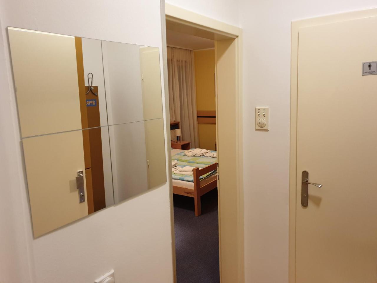 בלגרד Spirit Hostel And Apartments מראה חיצוני תמונה