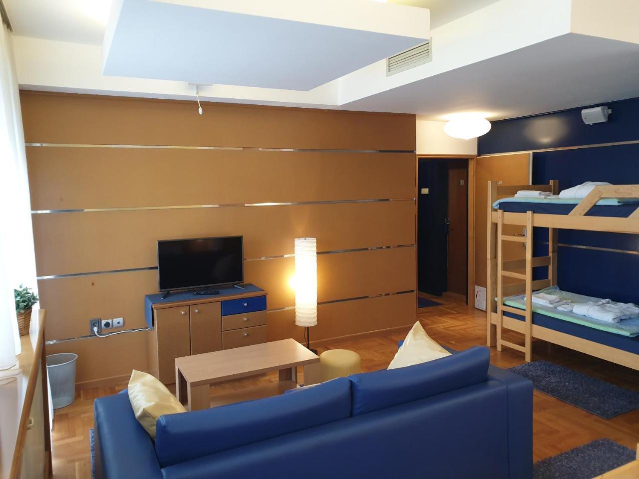 בלגרד Spirit Hostel And Apartments מראה חיצוני תמונה